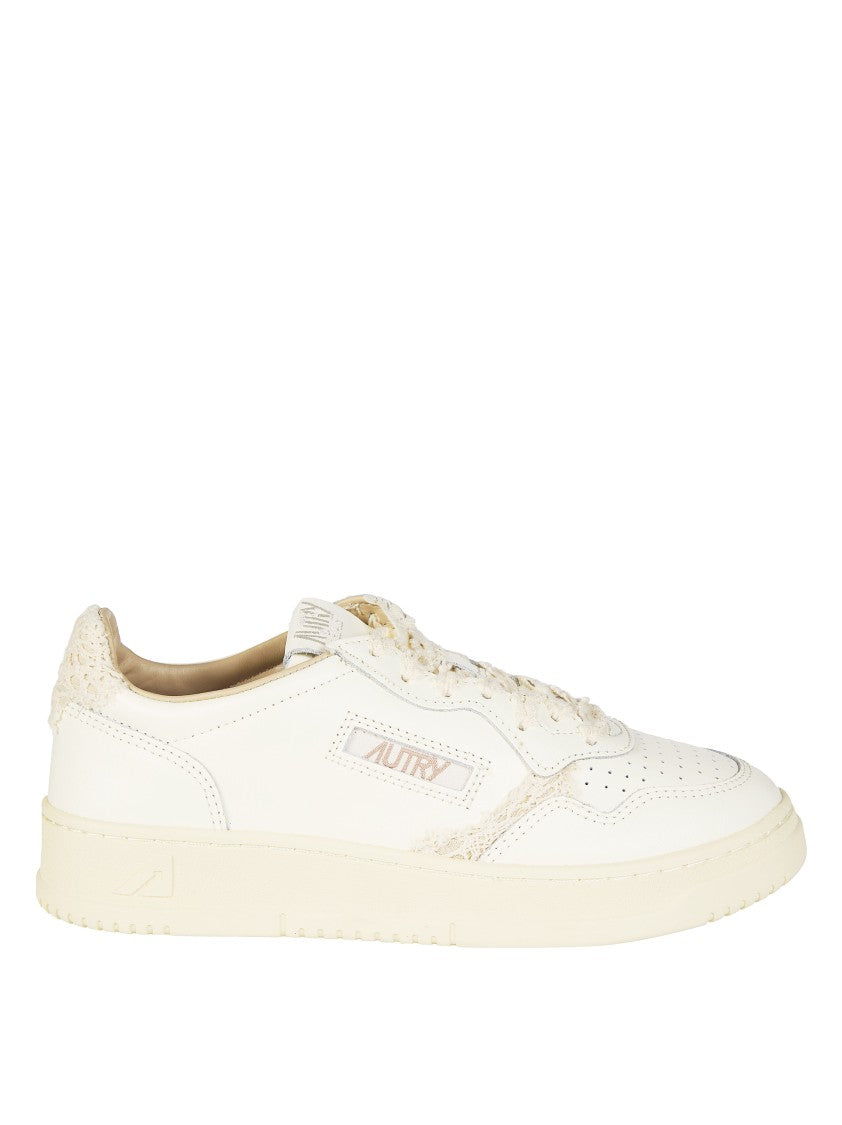 Autry White Medalist Low Mj01 Sneakers