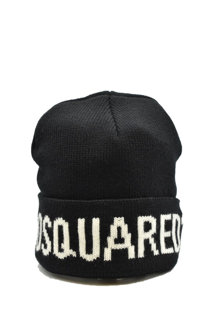 Dsquared2 Classic Knit Beanie With Contrasting Logo Band