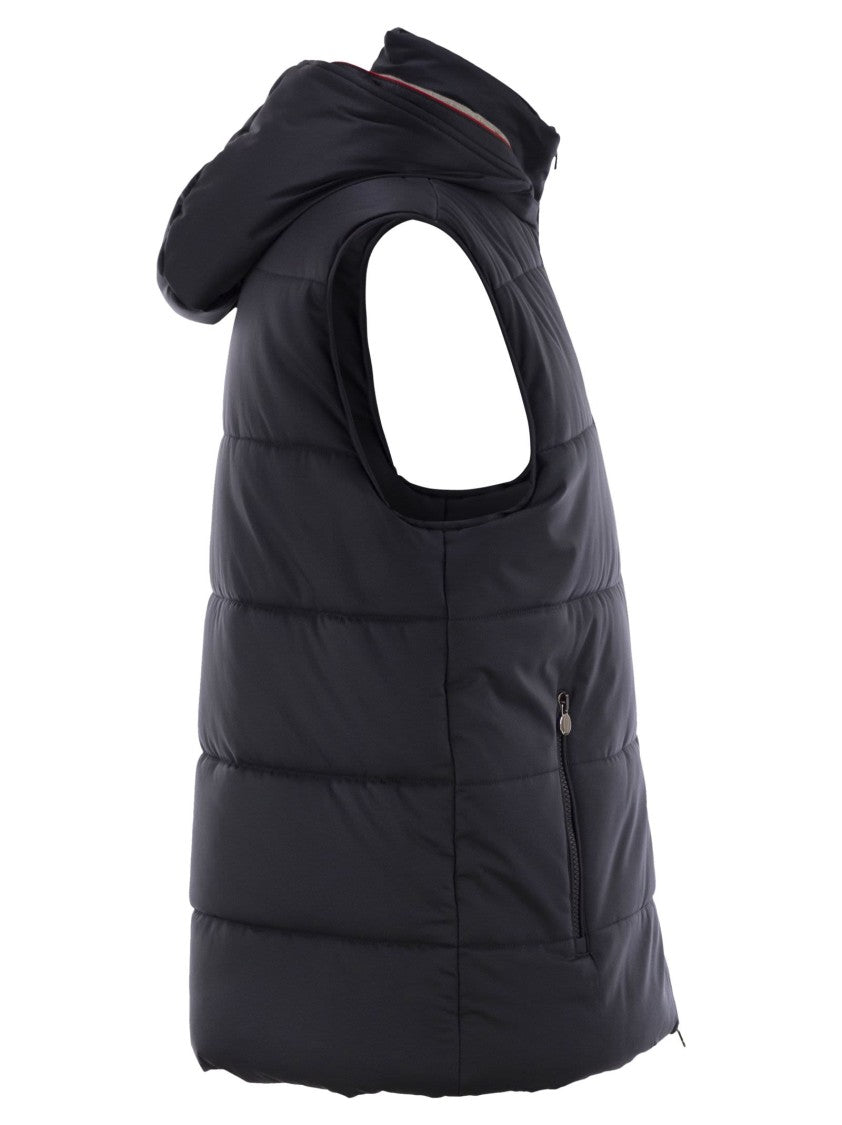 Kiton Hooded Sleeveless Jacket