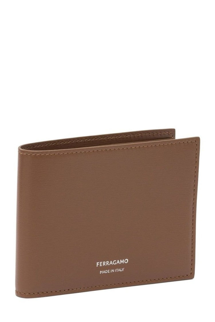 Ferragamo Compact Brown Wallet With Minimalist Design And Subtle Stitching