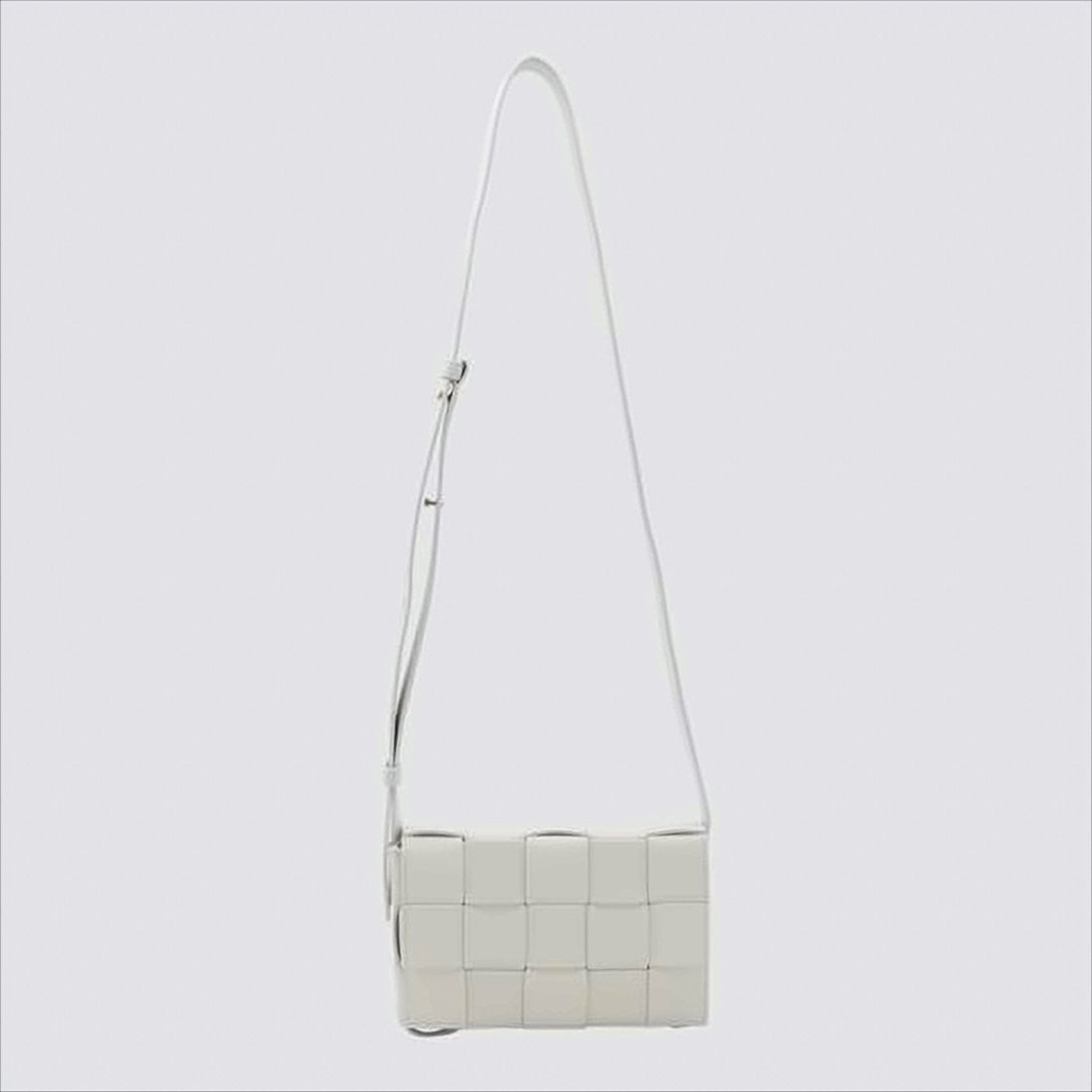 Bottega Veneta Woven White Crossbody Bag With Structured Silhouette