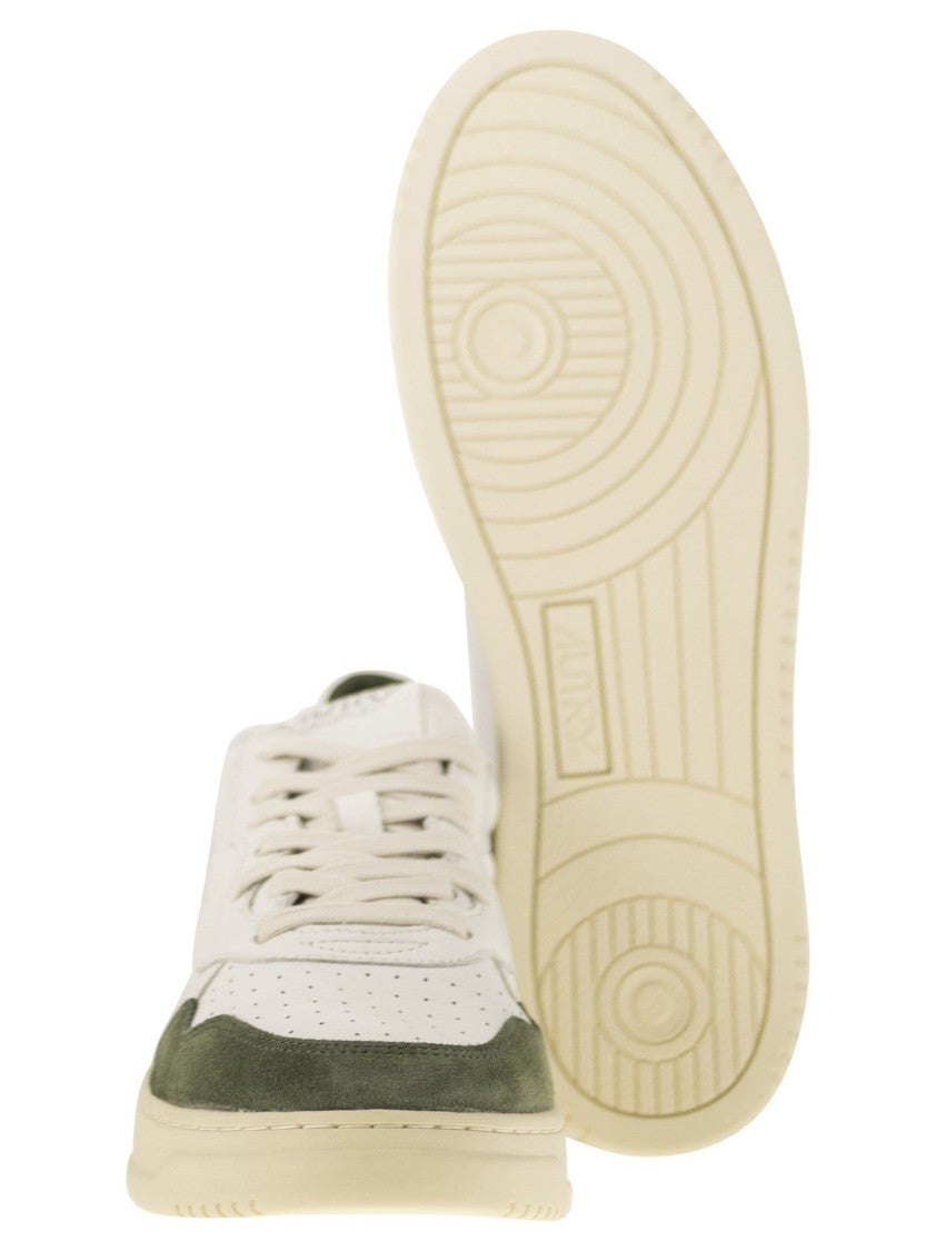Autry Medalist Low - Sneakers In Goatskin And Suede