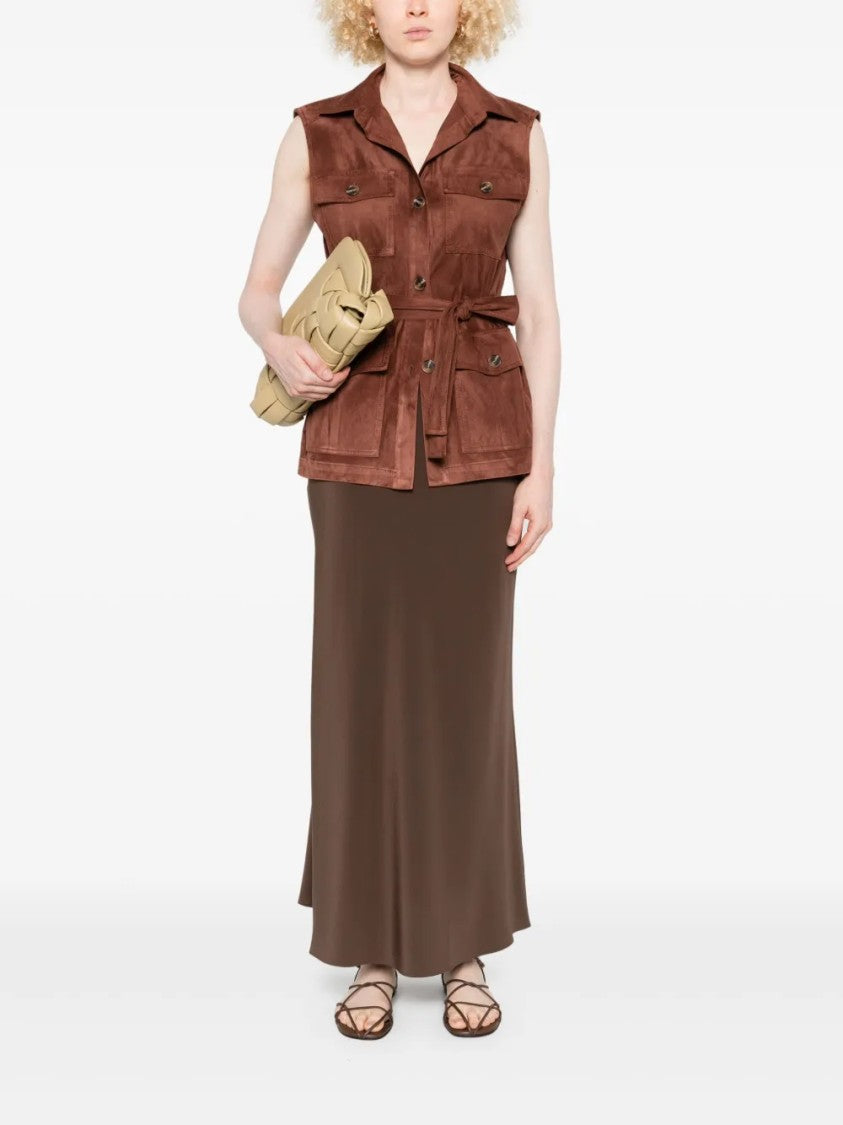 D. Exterior Tailored Sleeveless Minimalist Design Gilet