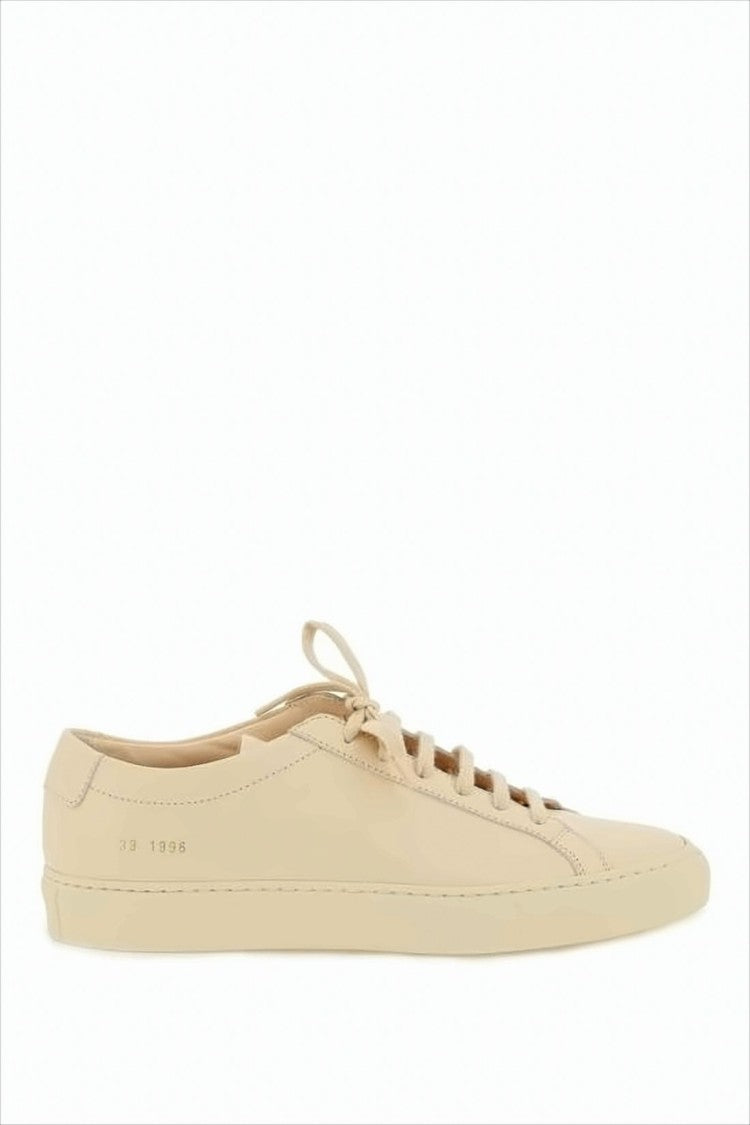 Common Projects Low-Top Leather Sneakers With Seamless Design