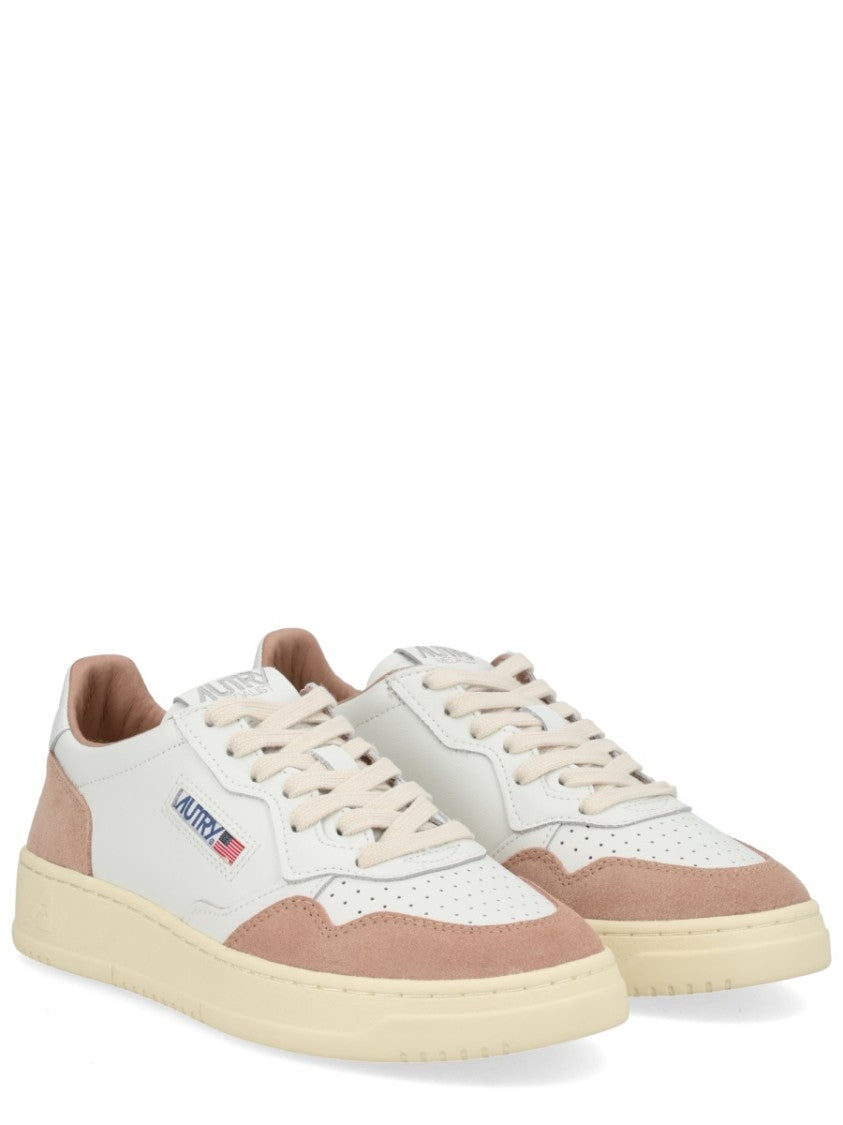 Autry Medalist Low Perforated Toe Sneakers