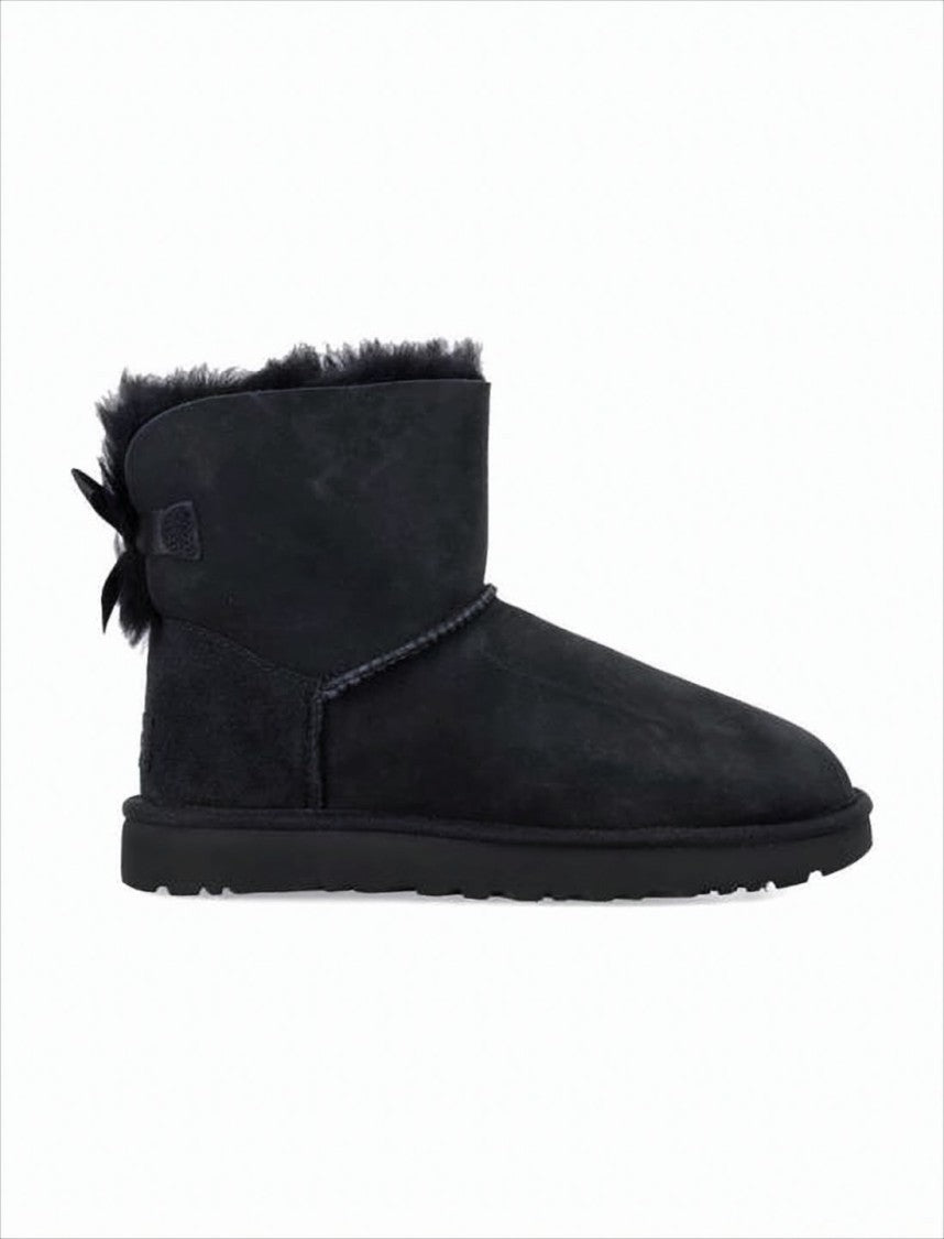 Ugg Suede Ankle Boots With Plush Interior And Decorative Bows