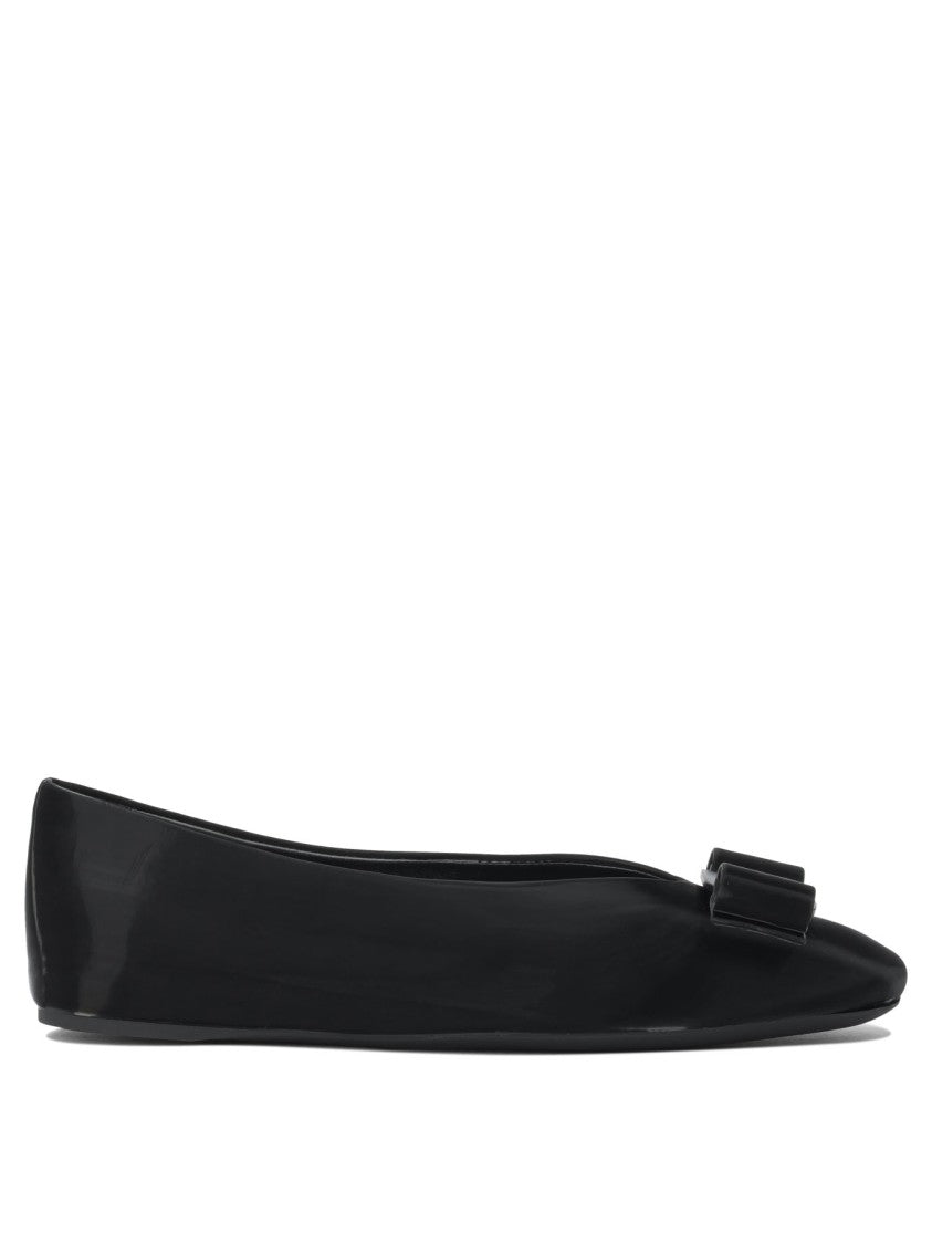 Ferragamo Black Leather Ballerinas