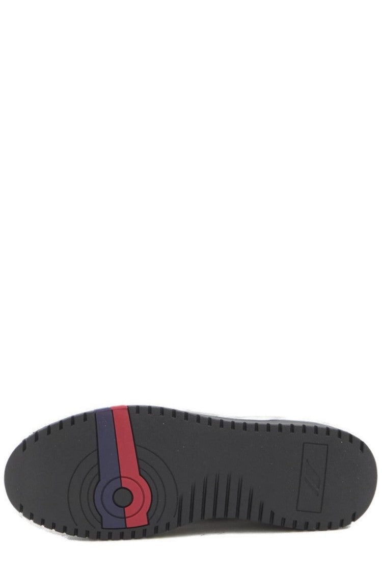 Pro Low-Top Sneakers With Smooth Silhouette