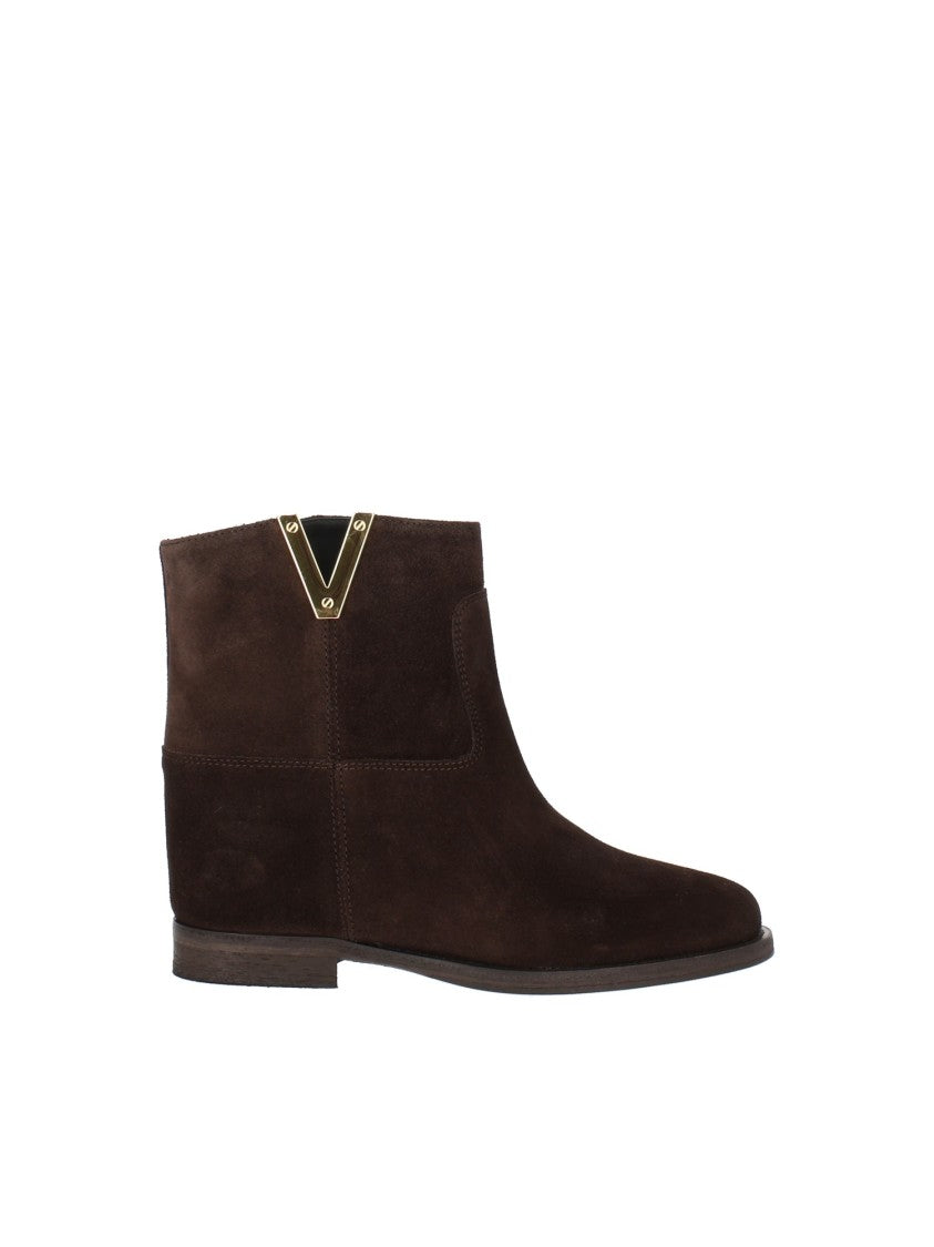 Via Roma 15 Black Pointed-Toe Gold Accent Ankle Boots
