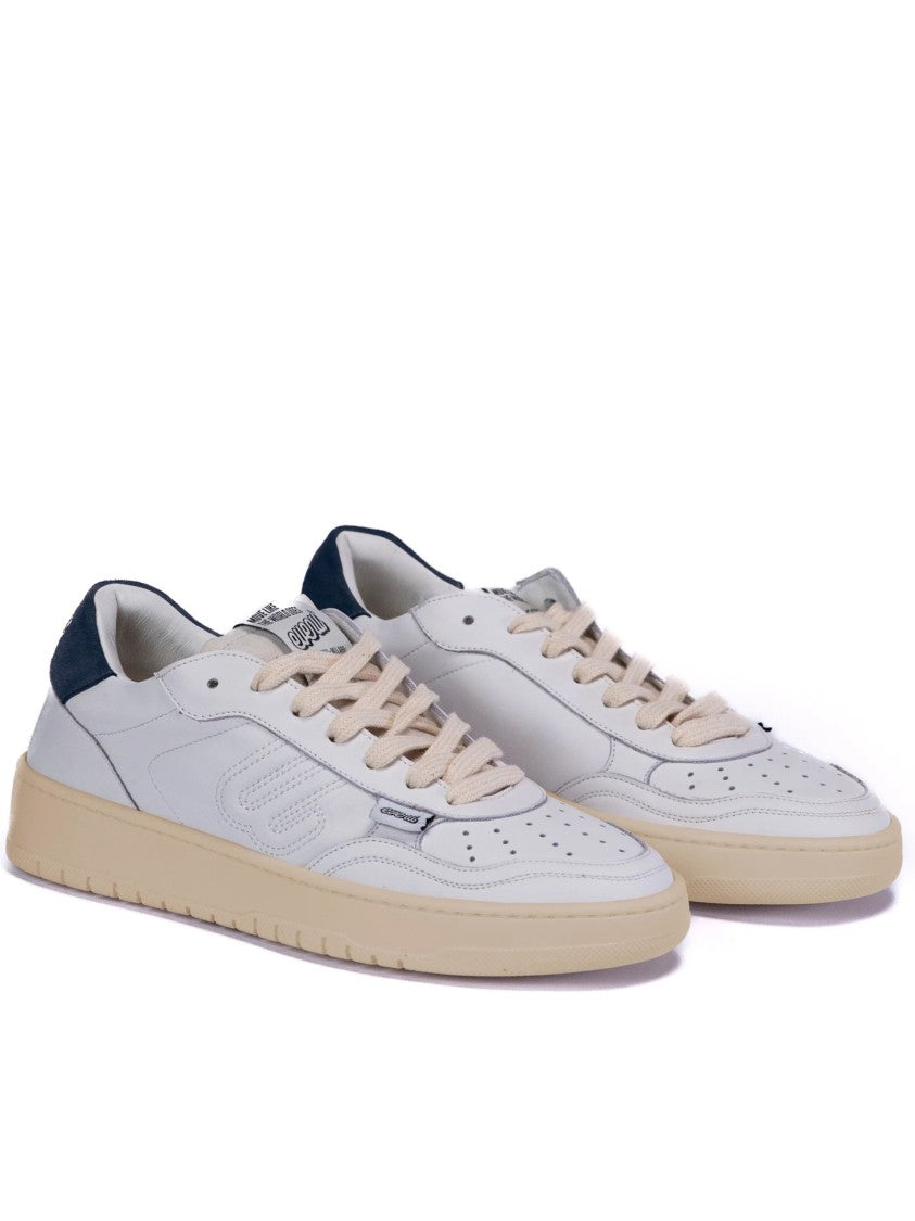 Evenu Minimalist White Leather Low-Top Sneakers With Embossed Detailing