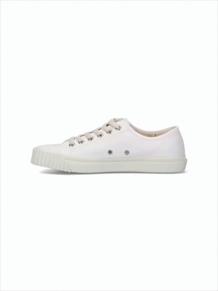Maison Margiela Low-Top Split-Toe Sneakers With Minimalist Aesthetic