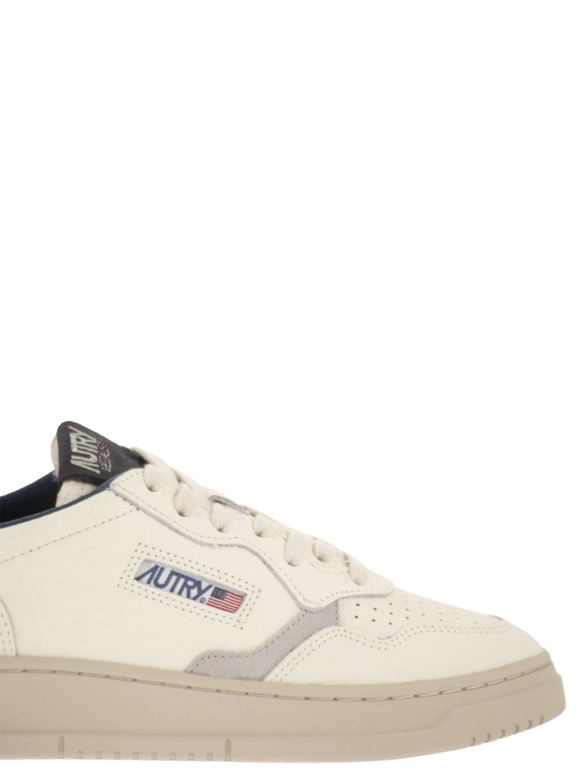 Autry Medalist Low - Leather Trainers