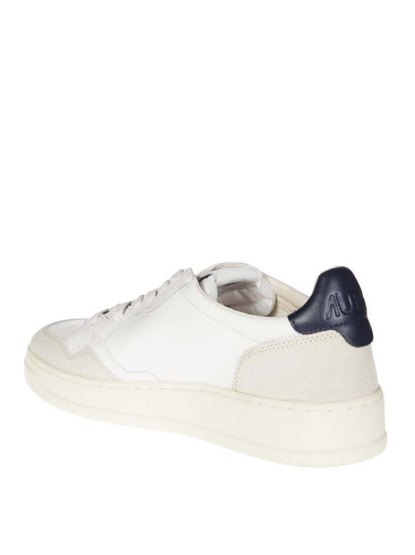Autry White Medalist Low Ls28 Sneakers