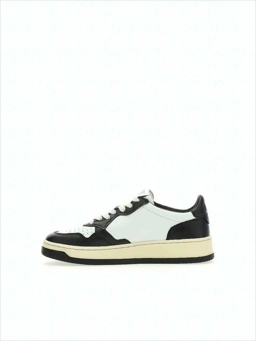 Autry Leather Low-Top Sneakers With Contrasting Panels