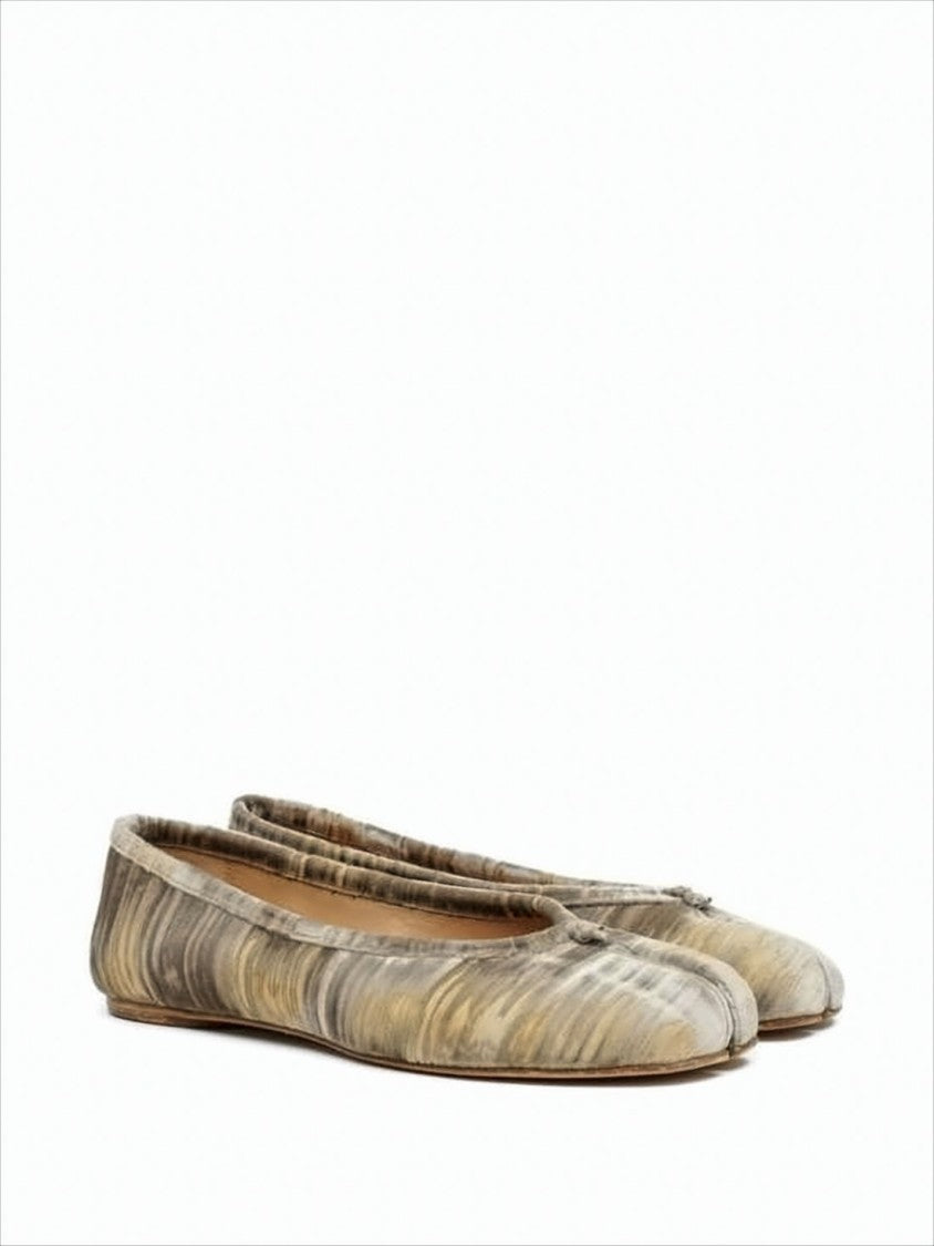 Maison Margiela Artistic Split-Toe Flats With Textured Upper And Bow Detail