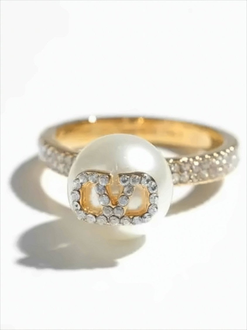 Valentino Garavani Pearl And Crystal Embellished Ring