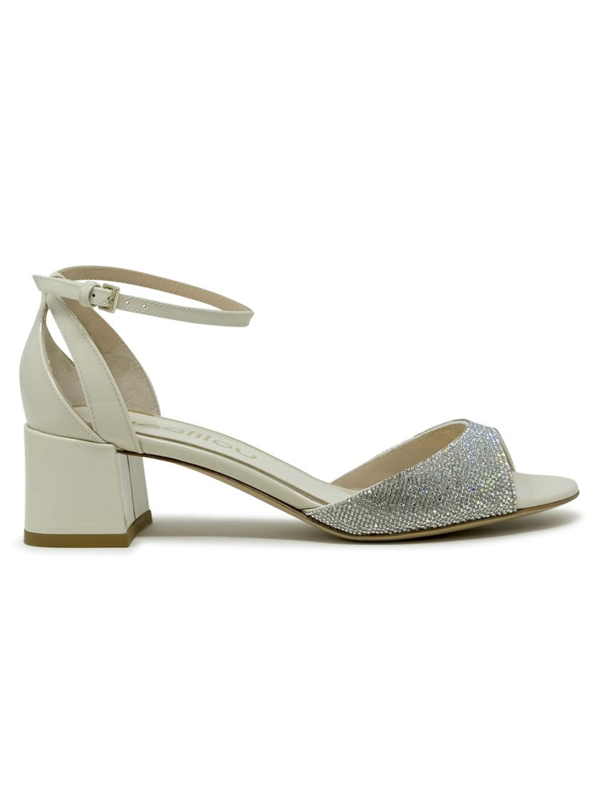 Ninalilou 351022B5/23 Ivory Patent Sandals