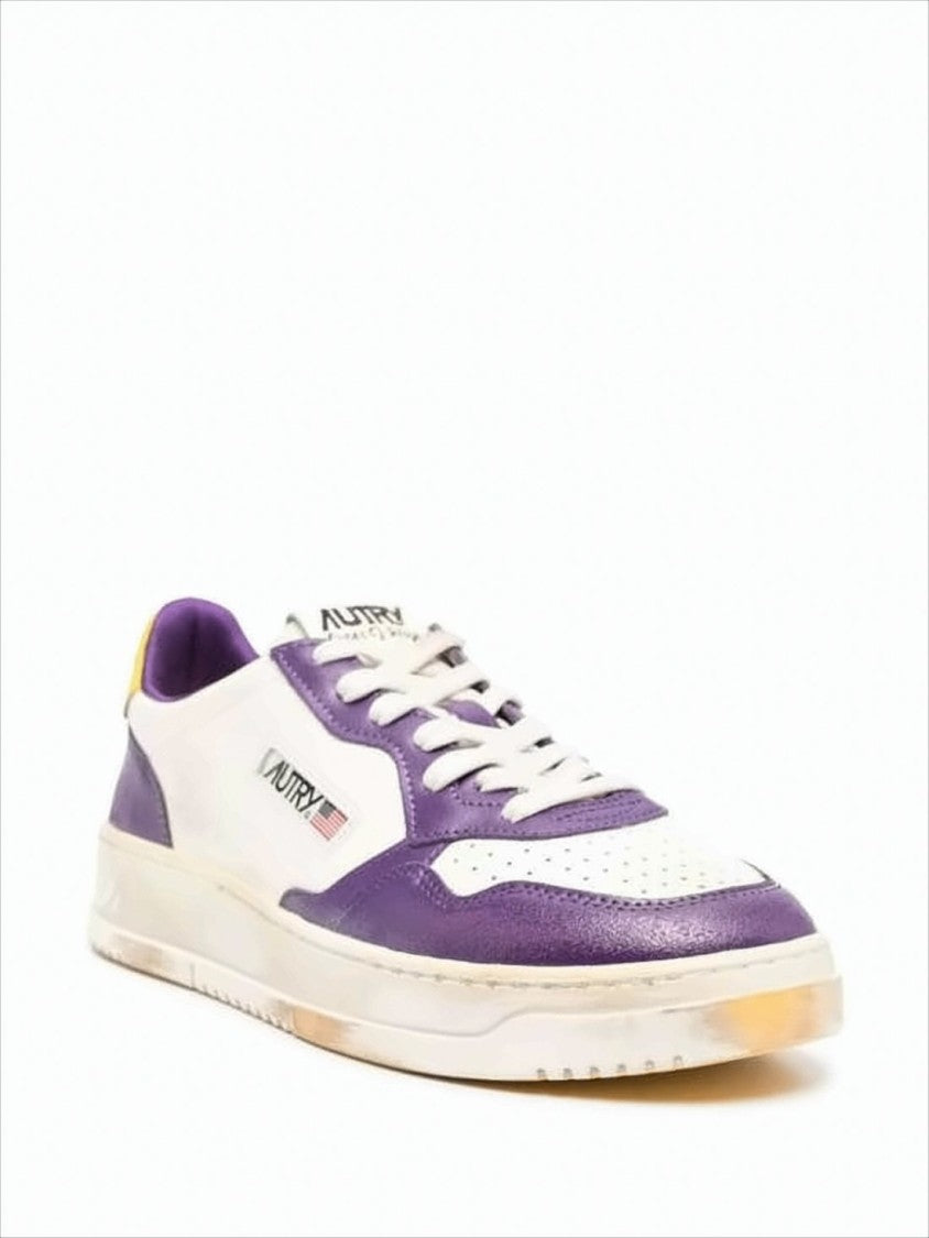 Autry Low-Top Leather Sneakers With Retro Accents