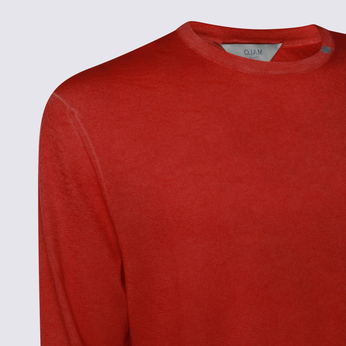 Malo Crew Neck Sweater With Fine-Knit Texture And Ribbed Details