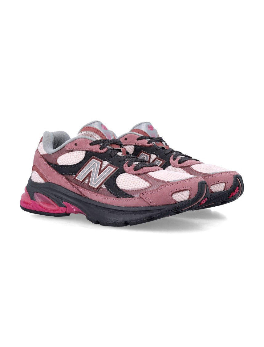 New Balance Diamond Pattern Mesh Suede Sneakers