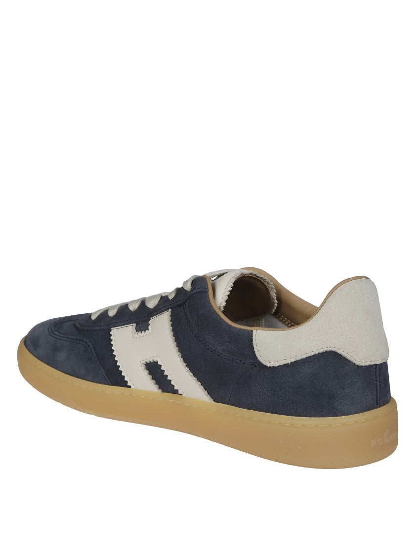 Hogan Classic Low-Top Suede Sneakers With Contrasting Logo
