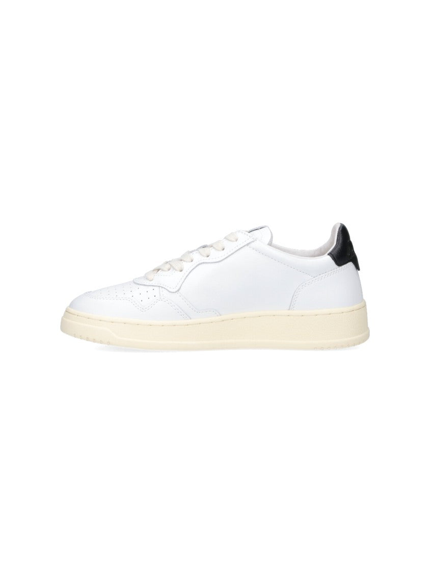 Autry White Medalist Low Leather Sneakers