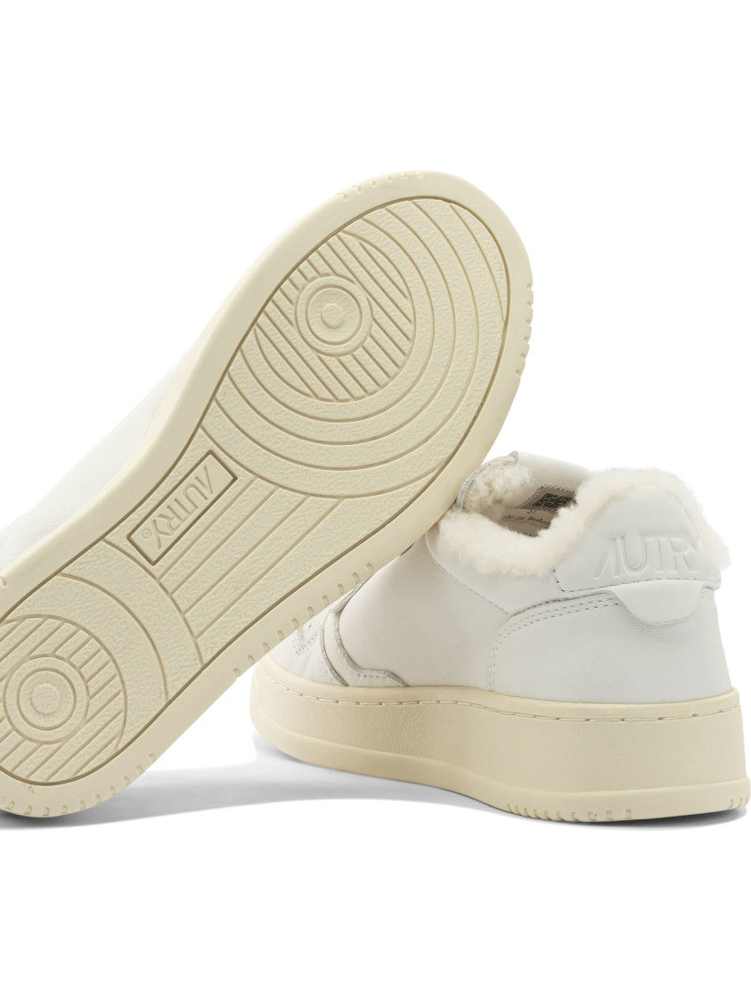 Autry "Medalist Low" Sneakers