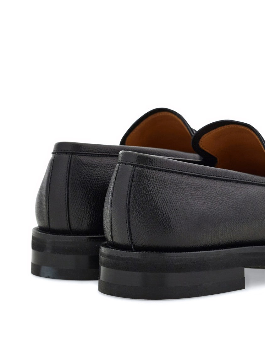 Ferragamo Minimalist Black Calf Leather Loafers With Subtle Strap Detail