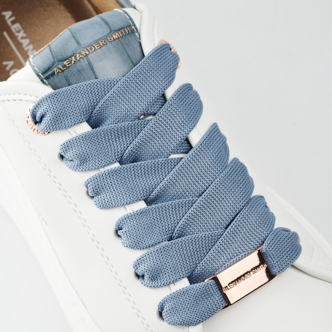Alexander Smith White Ecowembley Sneakers