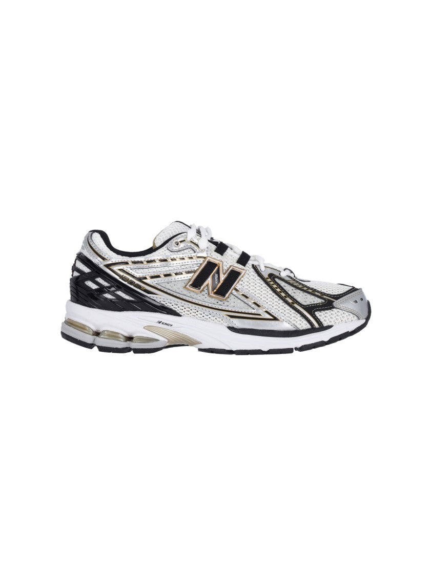 New Balance Classic Minimalist Sneakers With Textured Upper