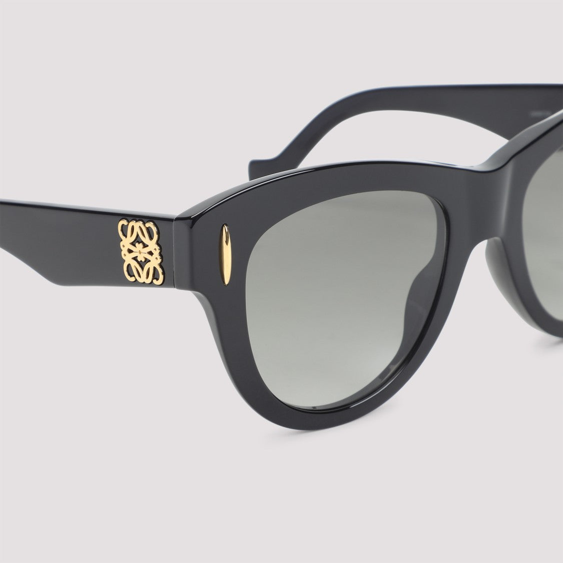 Loewe Cat-Eye Sunglasses With Gradient Lenses And Gold Accents