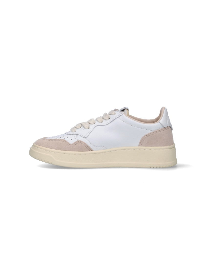 Autry White Medalist Rounded Toe Sneakers