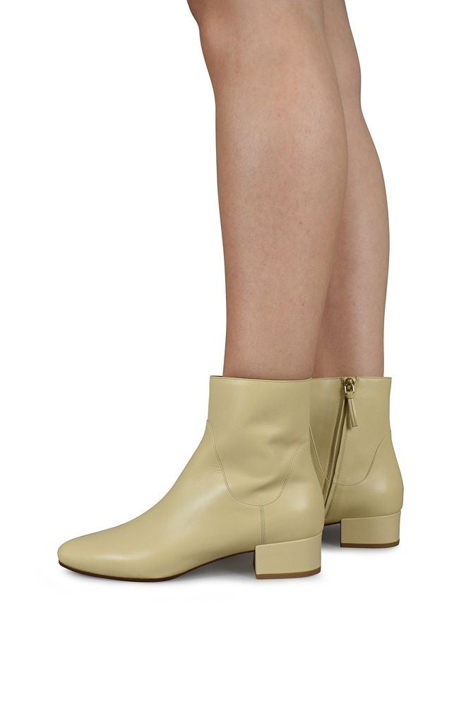 Francesco Russo Smooth Leather Ankle Boots With Side Zip