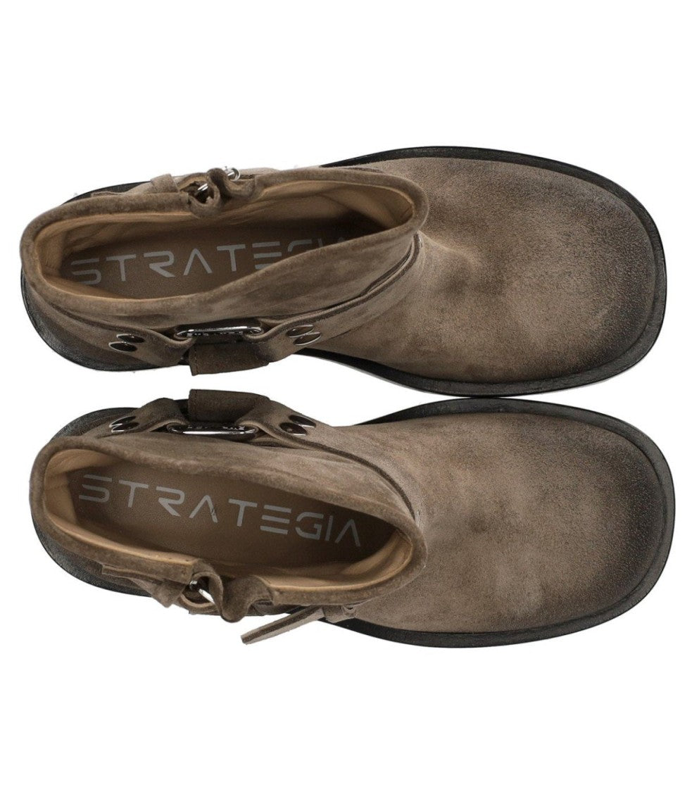 Strategia Beige Biker Boot