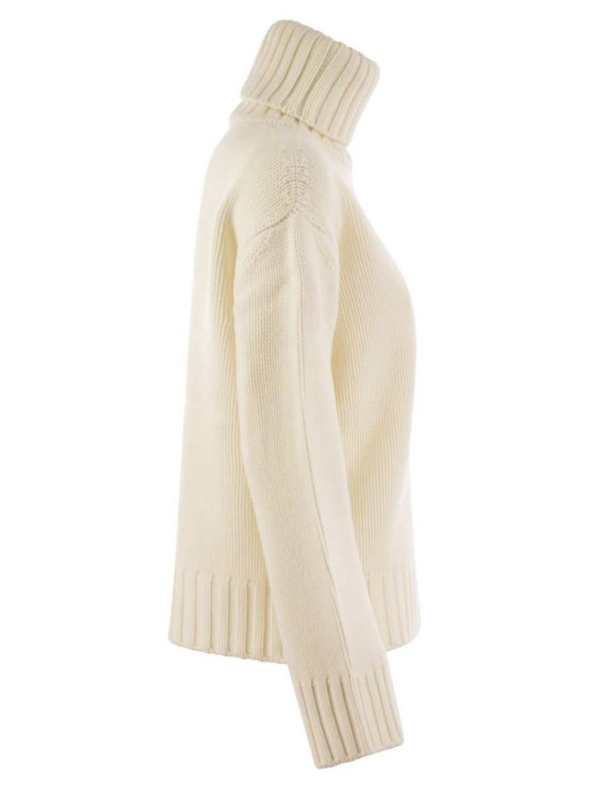 Fabiana Filippi Wool, Silk And Cashmere Blend Turtleneck Sweater