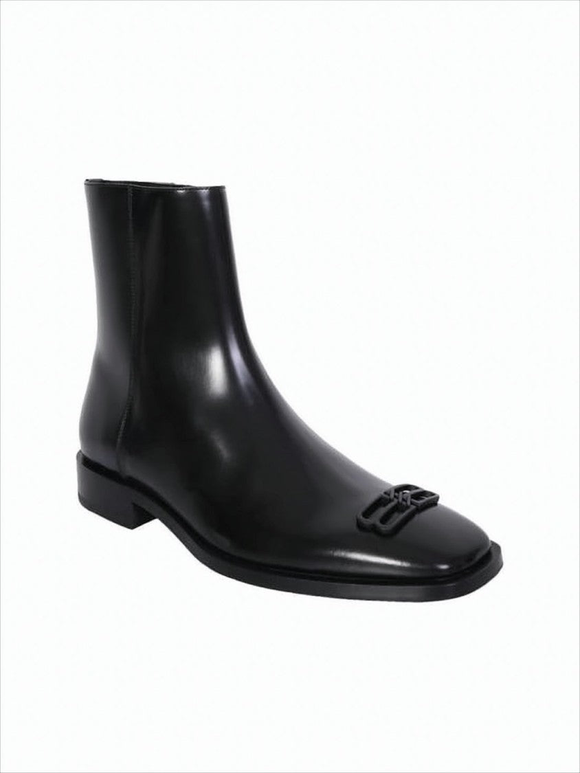 Balenciaga Polished Leather Ankle Boots With Embossed Logo