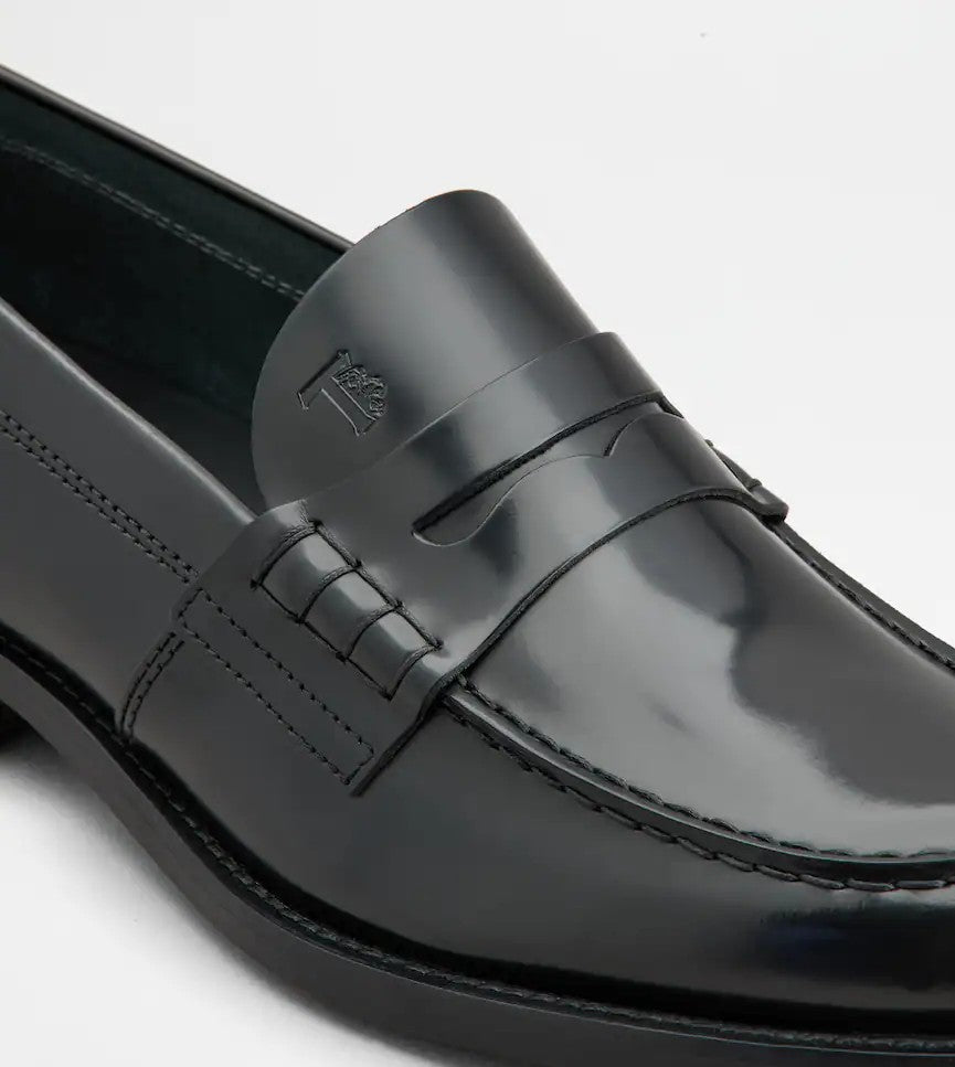 Tod's Timeless Penny Loafers In Polished Black Calfskin