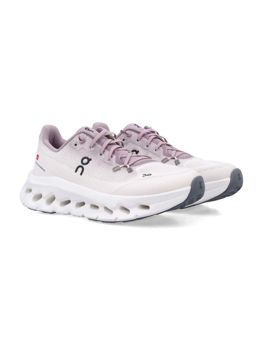 On Running Cloudtilt Lightweight Woman's Sneakers In Beige