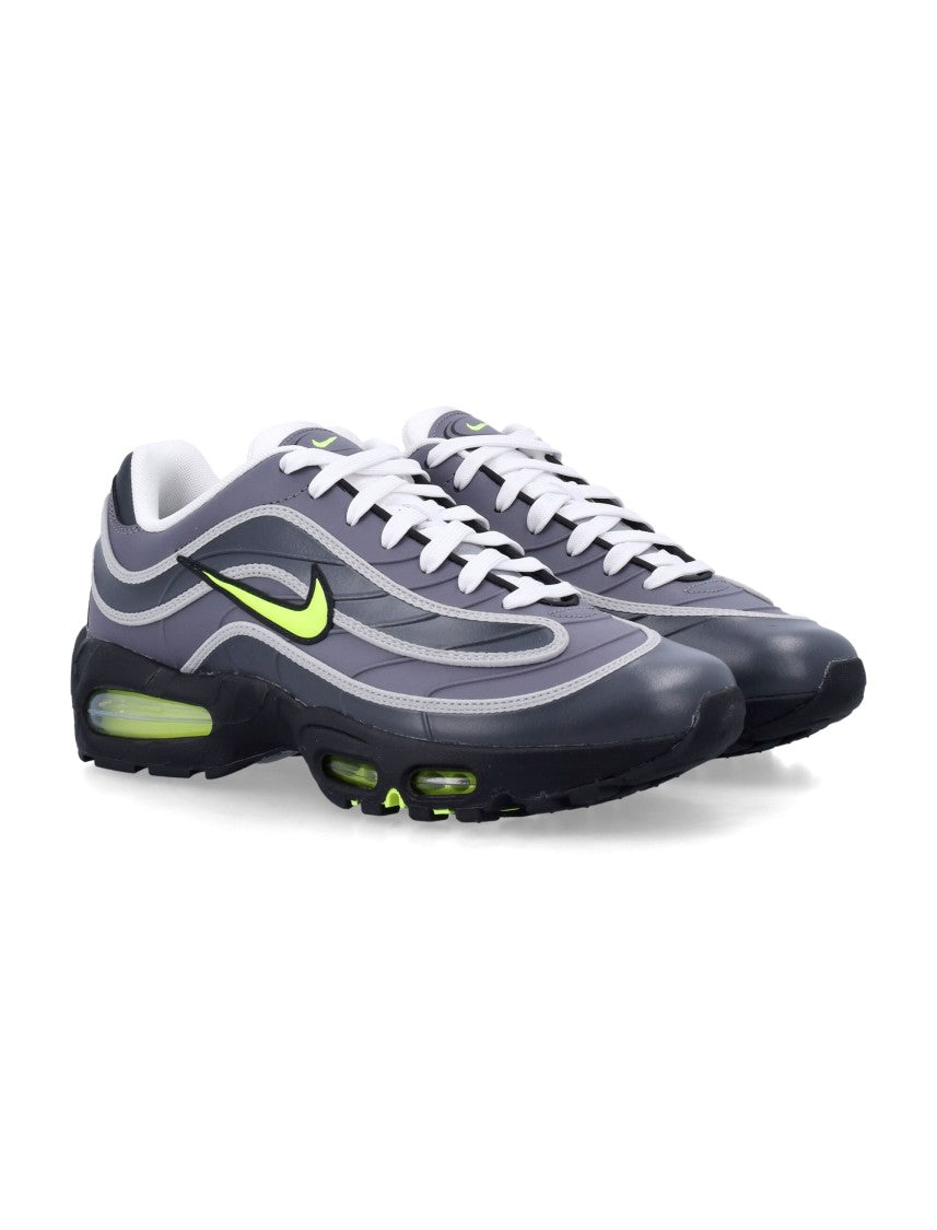 Nike Air Max Joga Bonito Low-Top Sneakers