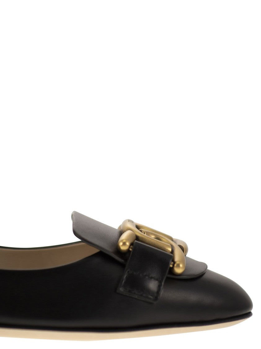 Tod's Leather Ballerina With Accessory