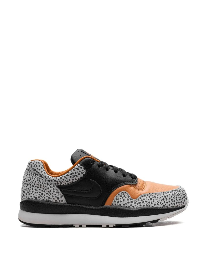 Nike Air Safari Sneakers