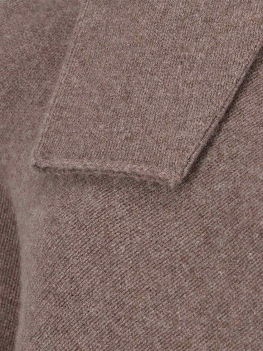 Giorgio Armani Relaxed-Fit Beige Knit Sweater With Timeless Design