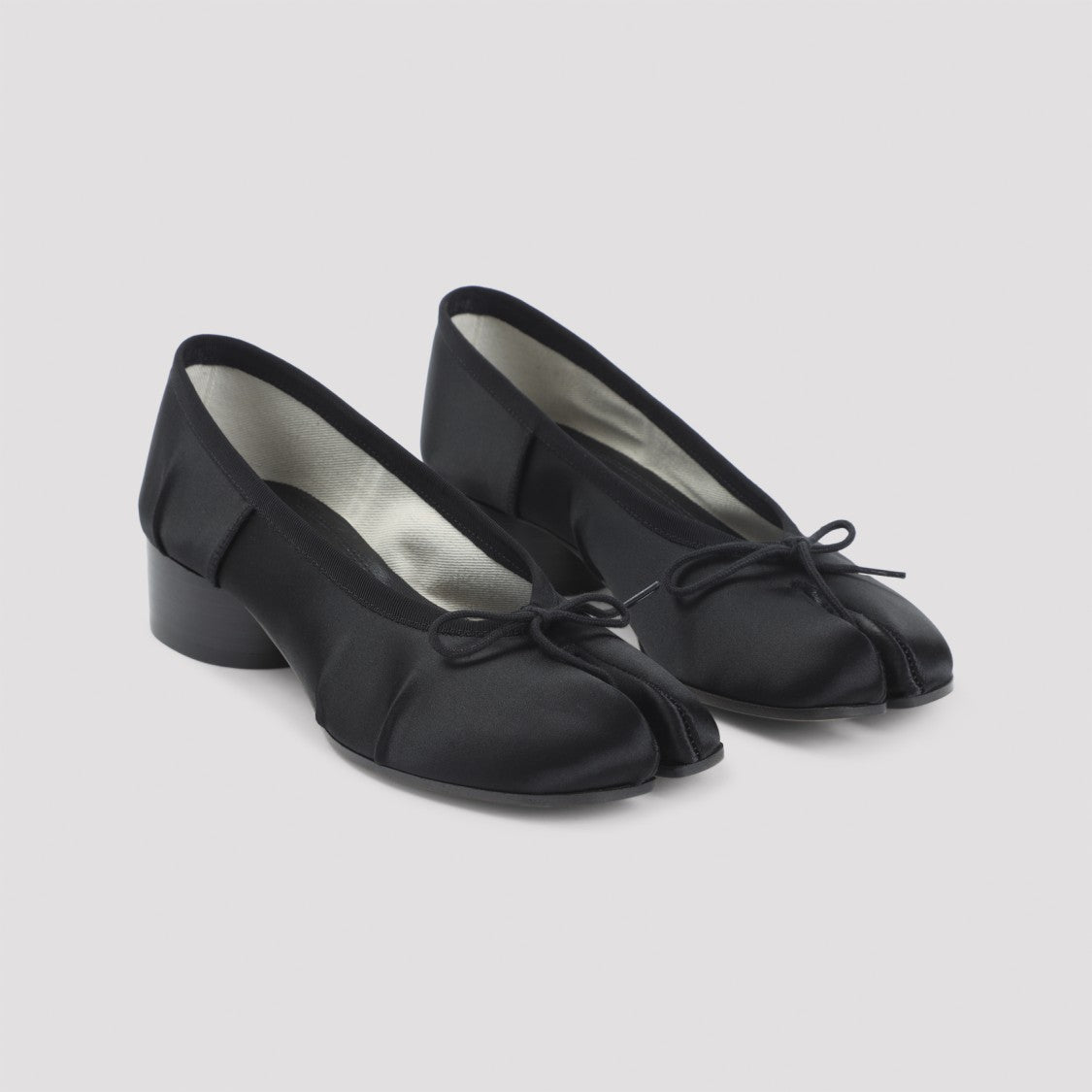 Maison Margiela Black Ballerinas With Split-Toe Detail