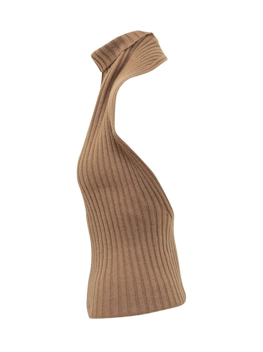 Victoria Beckham Minimalist Grey Top With Smooth Texture