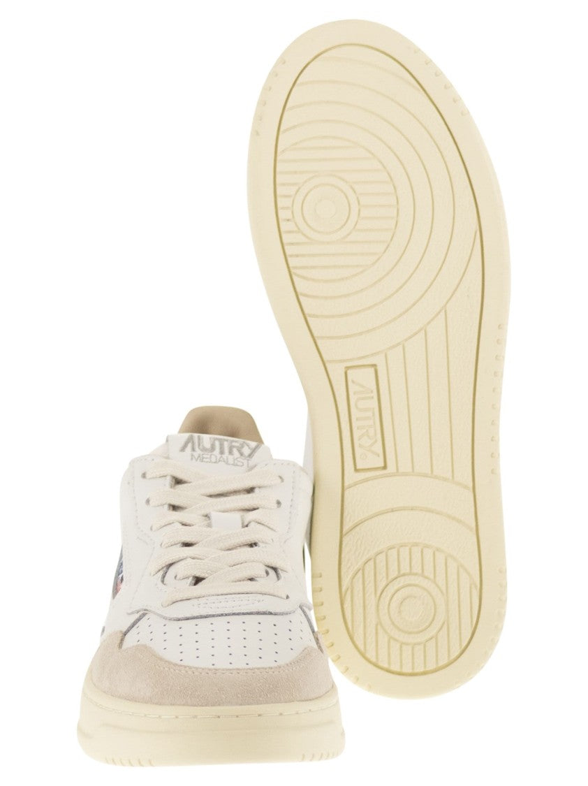 Autry Medalist Low - Leather And Suede Trainers