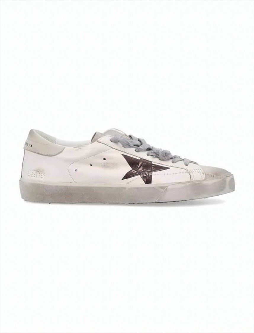 Golden Goose Distressed White Leather Low-Top Sneakers With Vintage Aesthetic