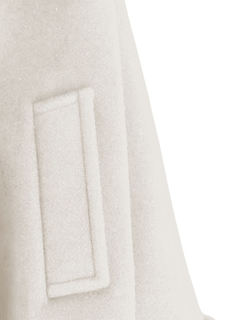 Chloé Short Ivory Coat With Notched Lapel And Double-Breasted Closure