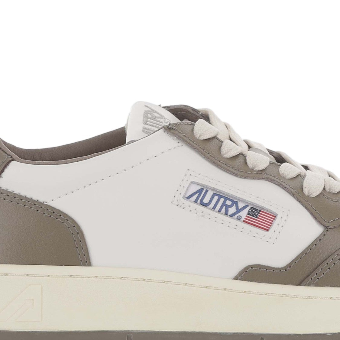 Autry Medalist Low Color-Block Leather Sneakers