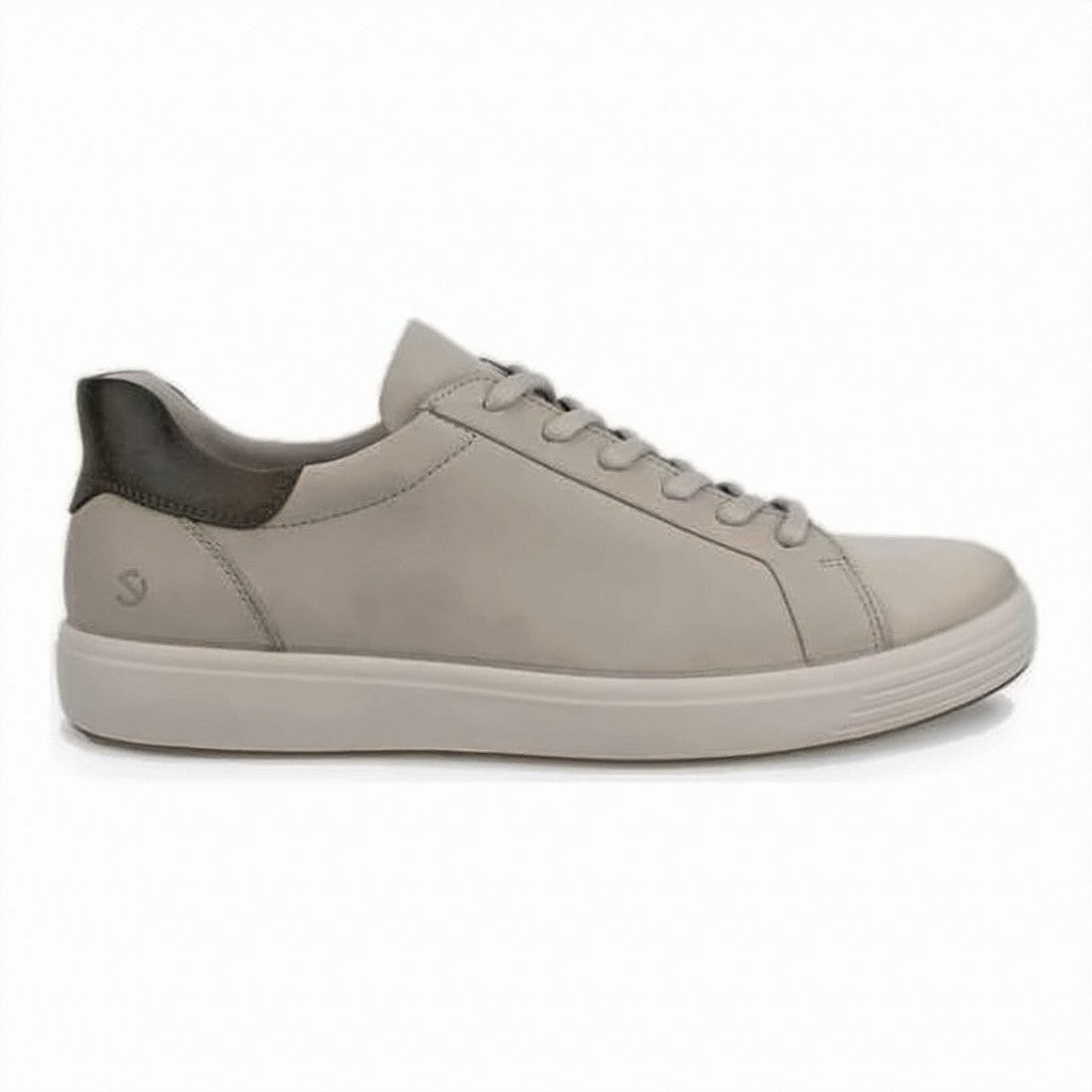 Ecco Minimalist Low-Top Sneakers With Smooth Leather Upper