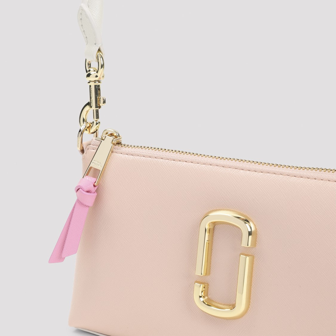 Marc Jacobs Compact Rectangular Shoulder Bag With Gold-Tone Hardware And Chain Detail